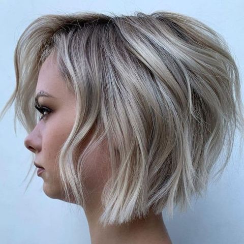 Layered short bob for thin hair