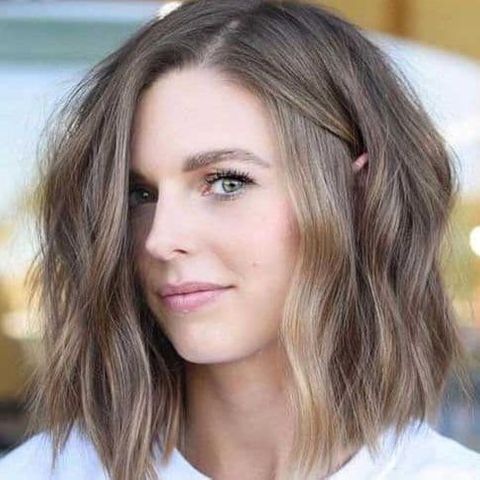 Wavy balayage short bob