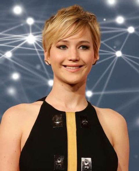 Jennifer Lawrence's long pixie hair cut brown highlight