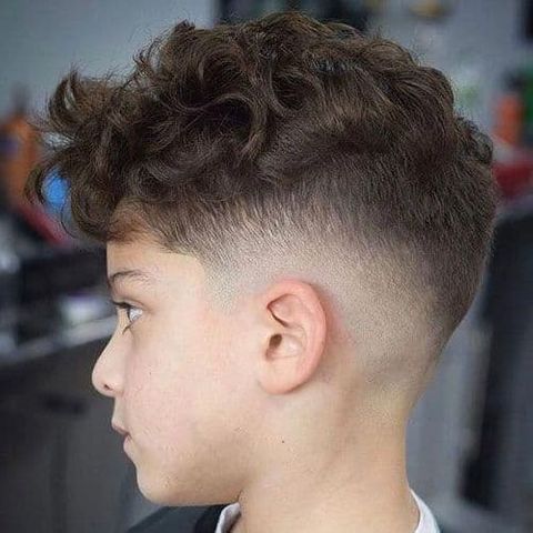 Low fade curly short haircut