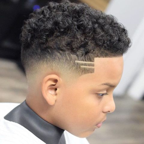 Side line curly short haircut