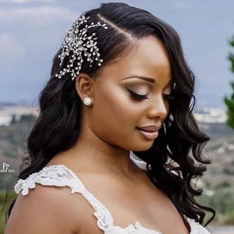 Side parted bridal hairstyle