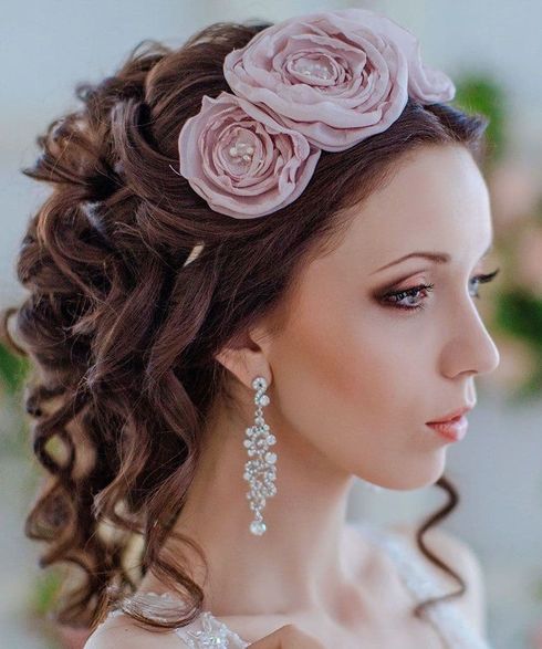 Medium length curly hair for bride