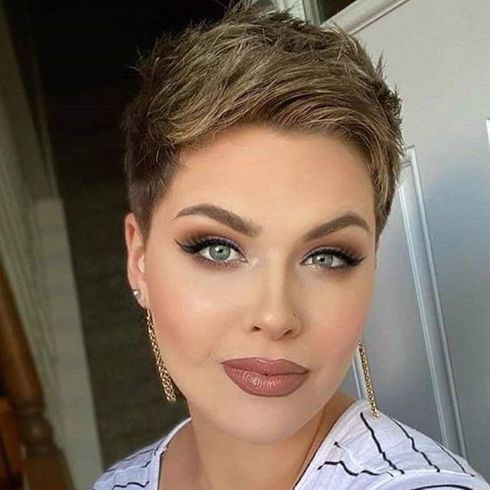 Very short pixie cut for women with oval faces 2022