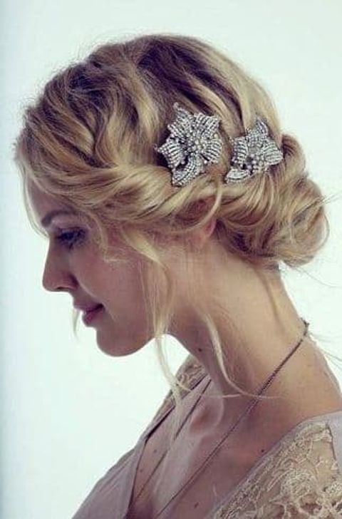 Low bun wedding hair for short hair