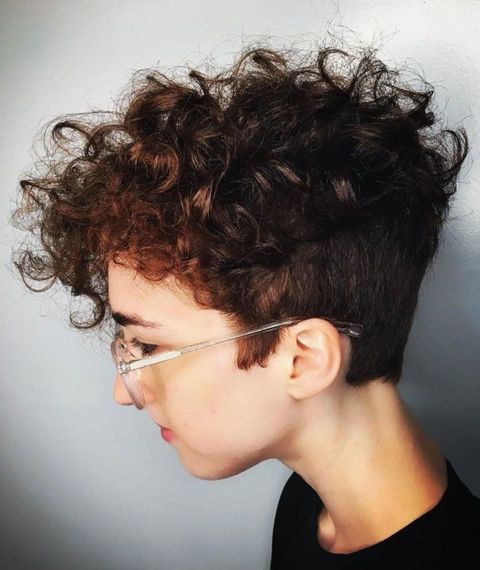 Short Wavy Hair with Nape Undercut