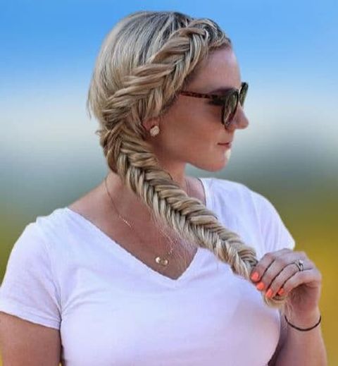 Fishtail braid for blonde women