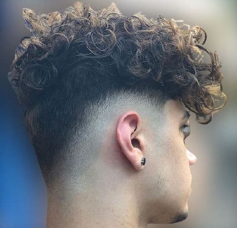 curly hair taper fade