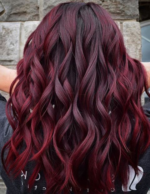 Wavy long hairstyles with red color