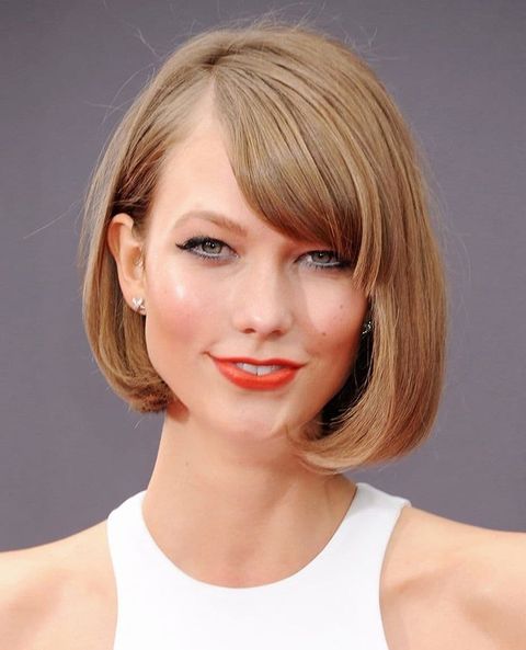 Straight Hairstyles and Haircuts That Are Super Hot in 2021-2022