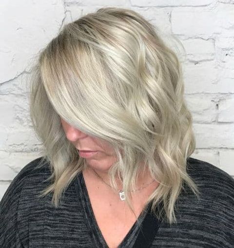 Golden blonde long bob haircut 2021-202