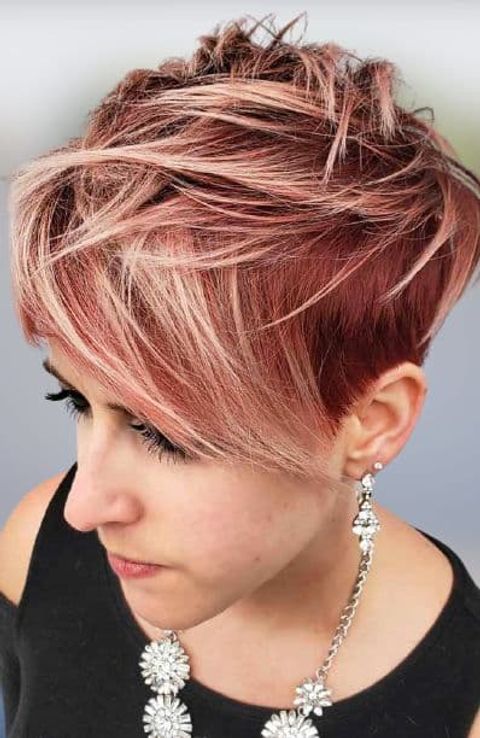 Messy short hair for women