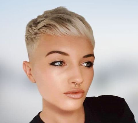 25 Best Short Hairstyles for Women in 2021-2022