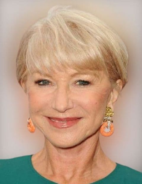 Short Haircuts That Make Women Over 60 Look Younger In 2021 2022