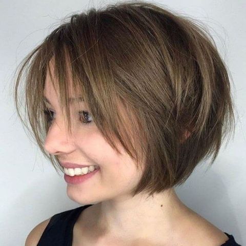 Layered haircut for short fine hair