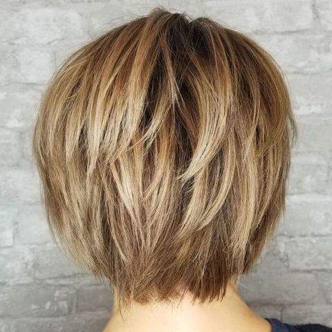 Layered short bob