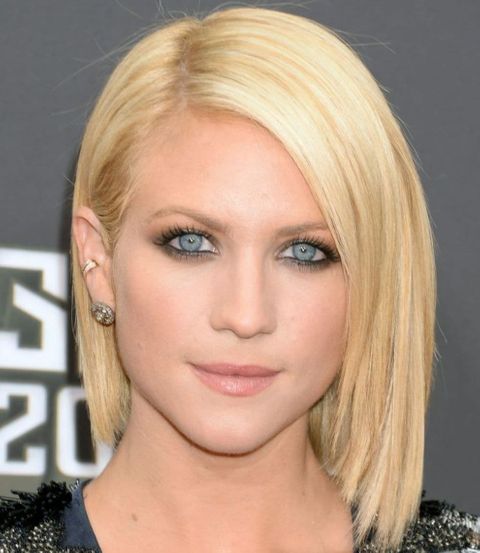 Golden blonde lob haircut