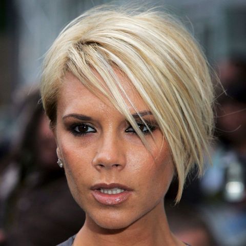 Short haircut for women with triange face