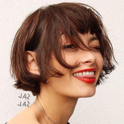 Chic short hair with bangs for girls
