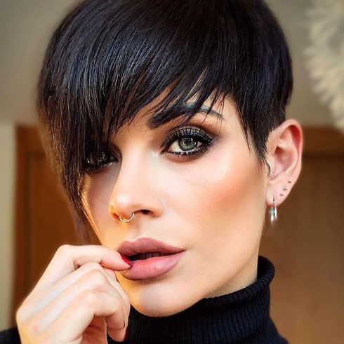 Pixie haircuts with bangs for women with long faces