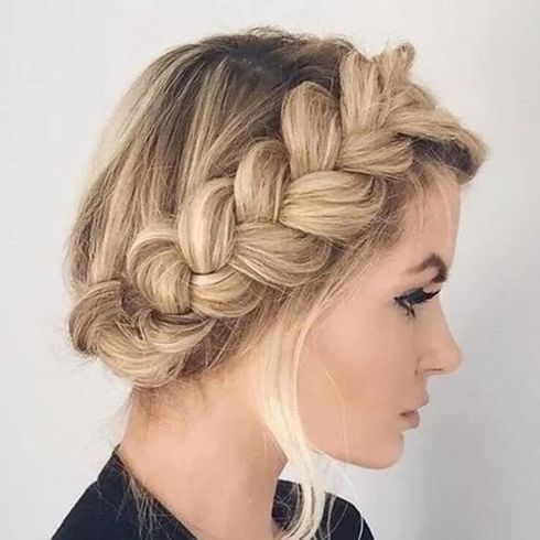 Easy braids hairstyles, haircuts and hair colors for women in 2022