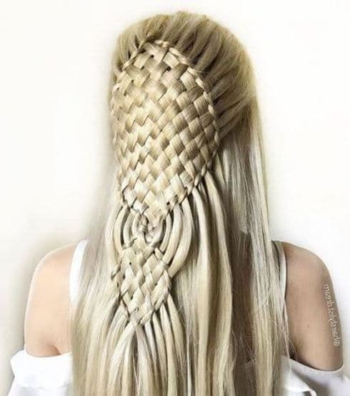 Straw patterned braids