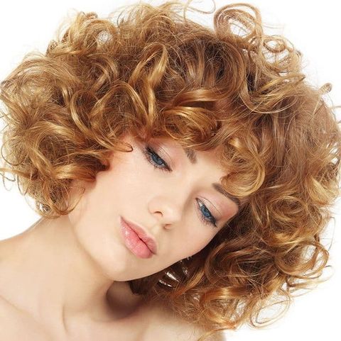 Honey blonde chin length curly haircut 2021-2022