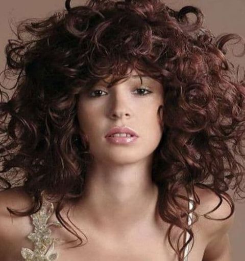 The Best Medium Length Curly Haircuts & Styles in 2021-2022