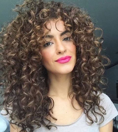 Cute Long Curly Hairstyles and Hair Color Ideas for Women in 2021