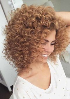 Curly bob hairstyles 2022-2023
