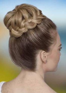 Easy bun hairstyles for women