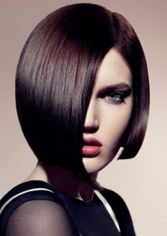 Asymmetrical bob haircuts for women in 2022