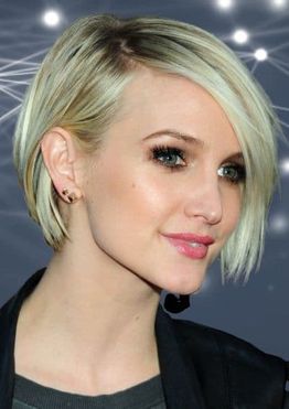 Short bob haircut for blonde women